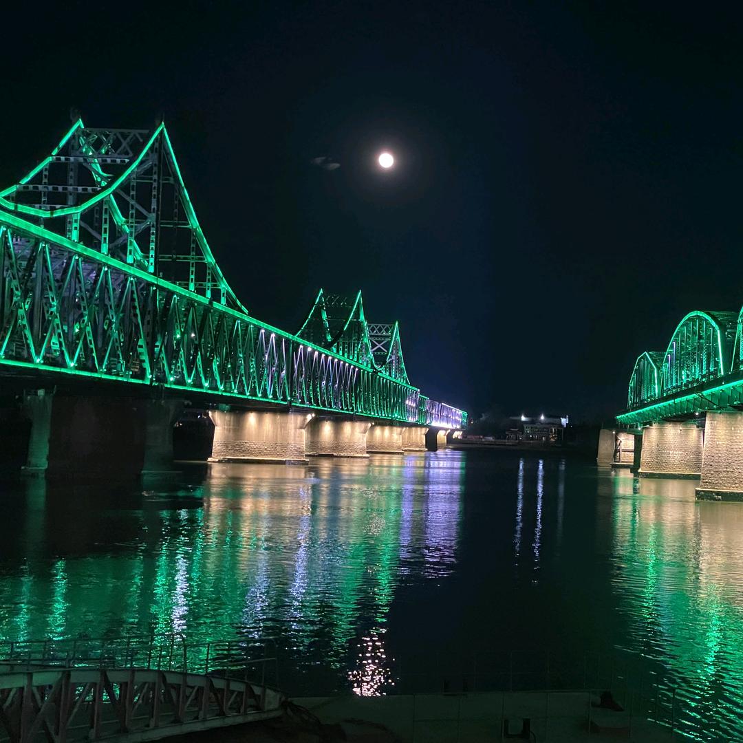 丹东旅游鸭绿江