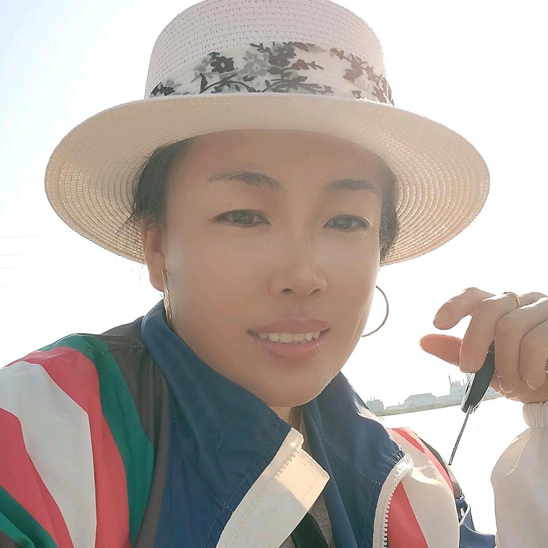 富花农场散养牛