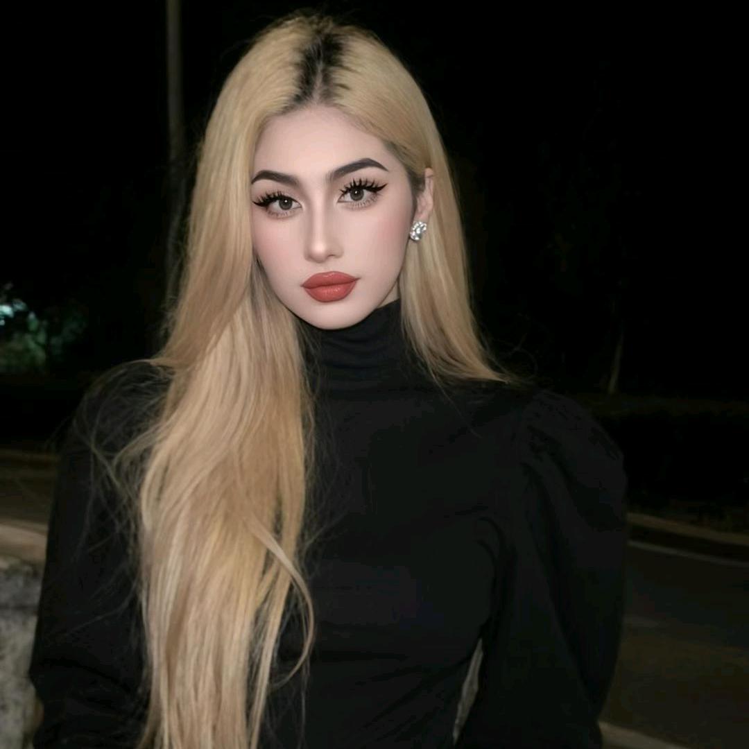 小穆高及花妆 师