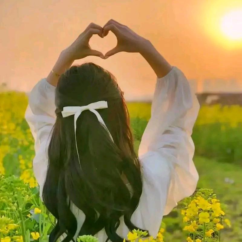 爱吃榴莲的小姐姐