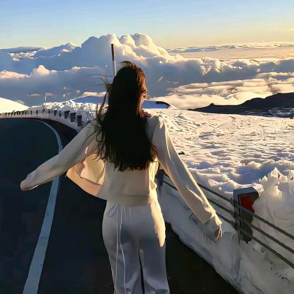 𝙃𝙚𝙡𝙡𝙤𝙤𝙤𝙤