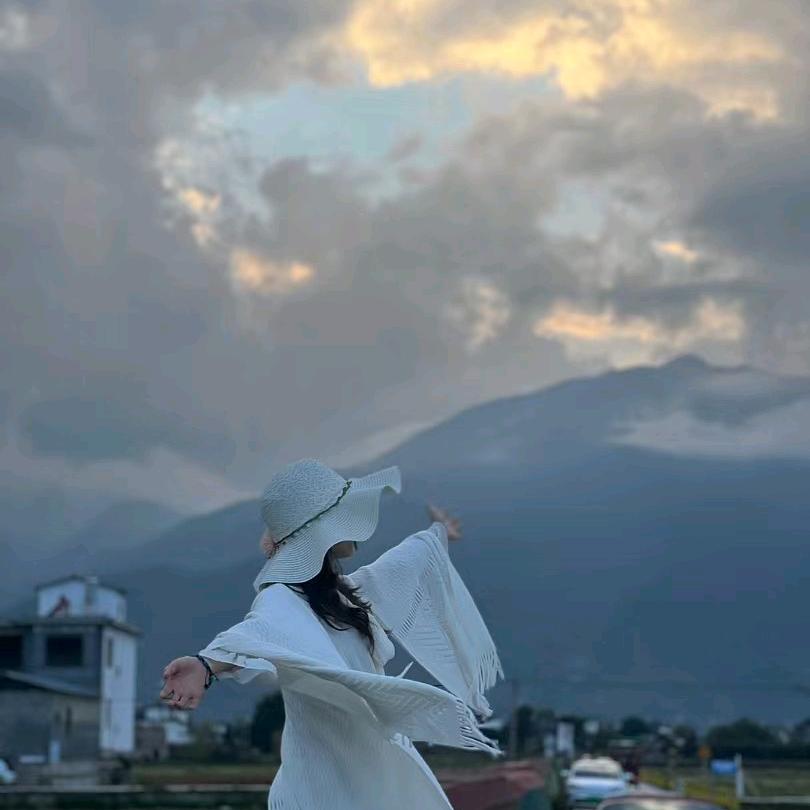 楼下小姨