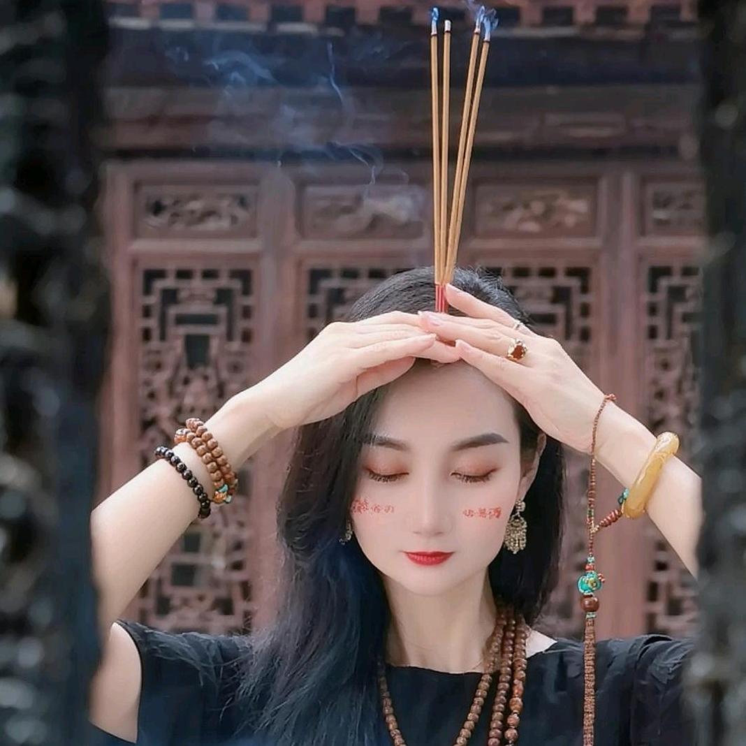 执念🍁太深（拒绝私信私聊）