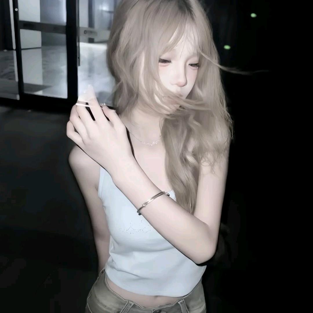 YH★˚77