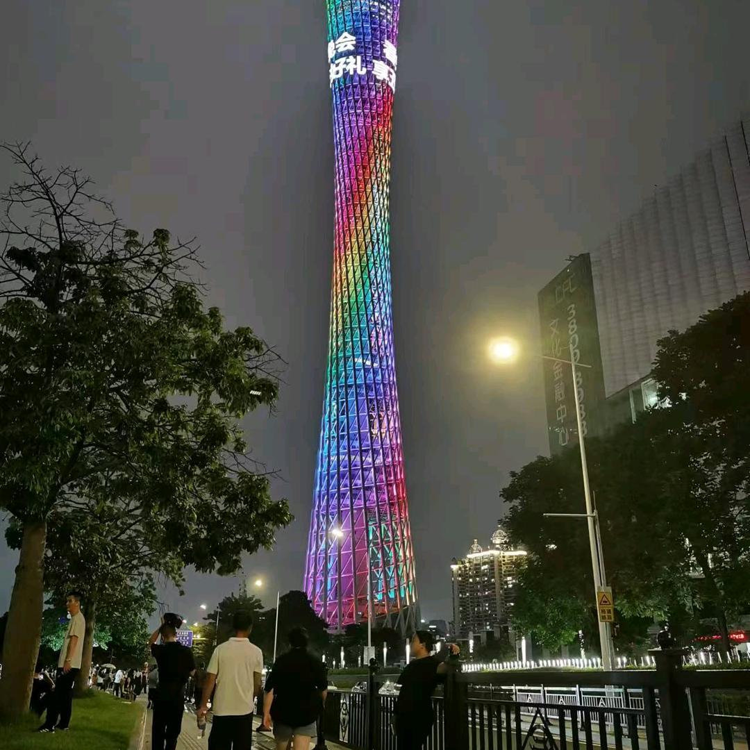 💅阳光下的微笑