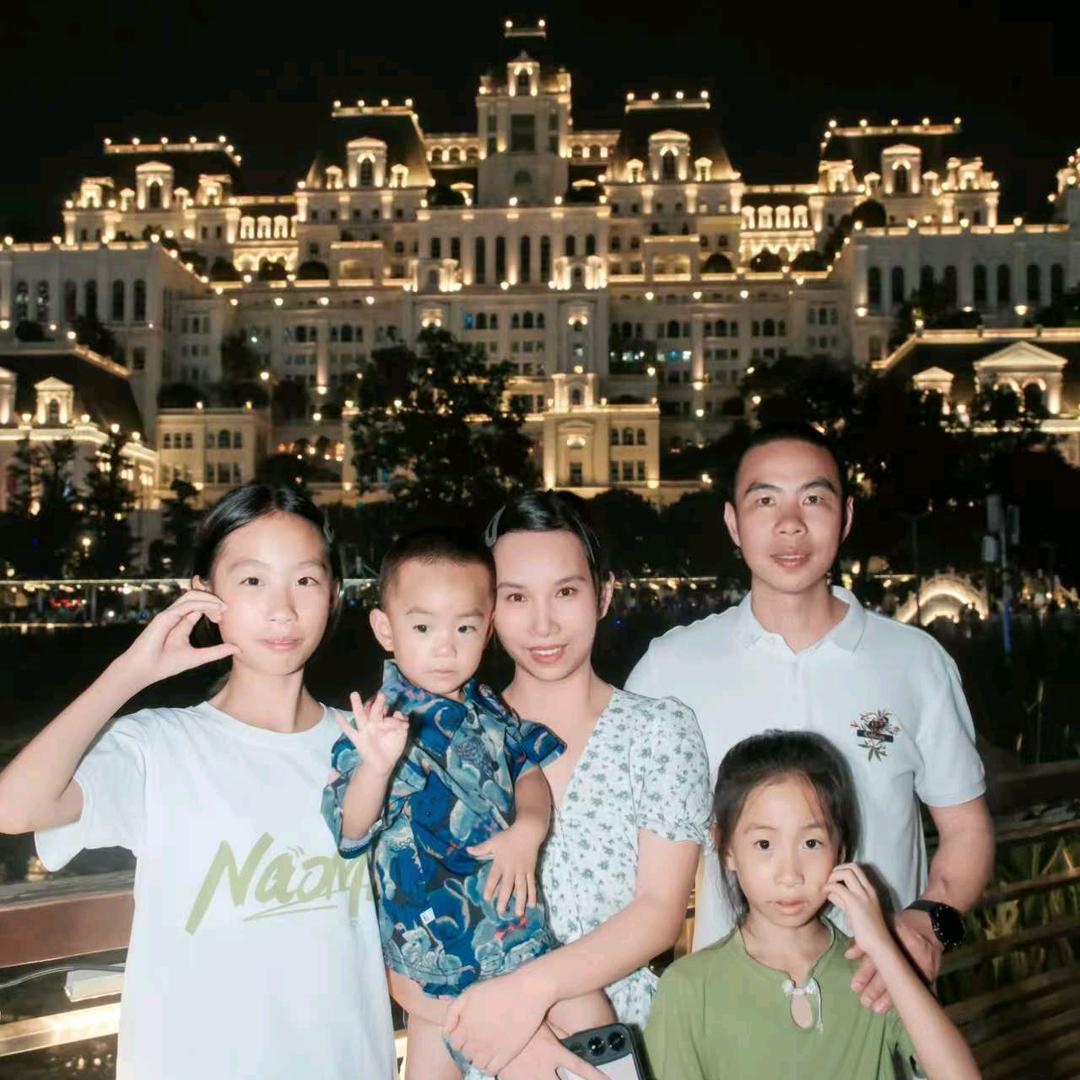 小馨（家有3宝）