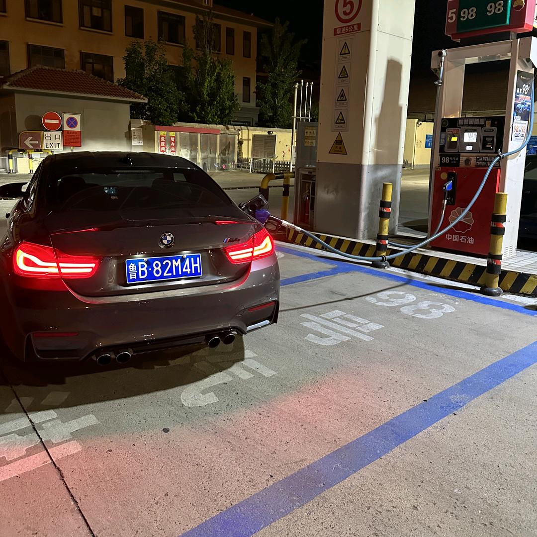 芝麻汽配避震轮毂刹车批发