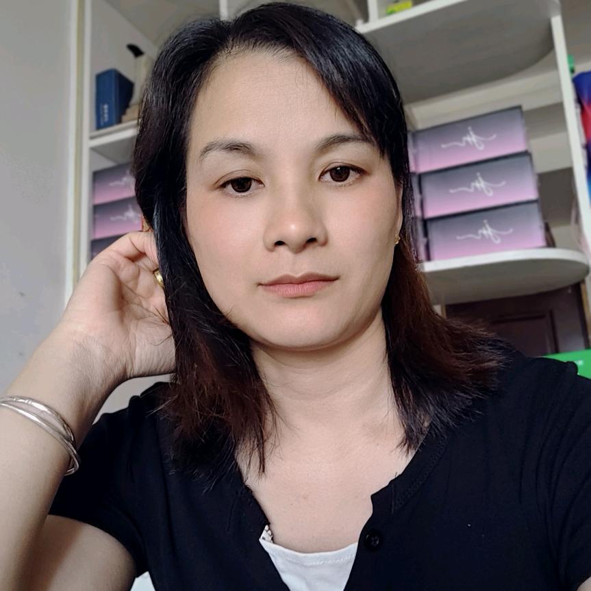 小霞