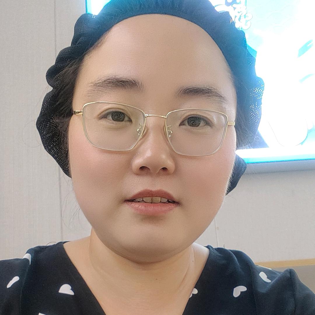 卷凉皮的阳阳姐