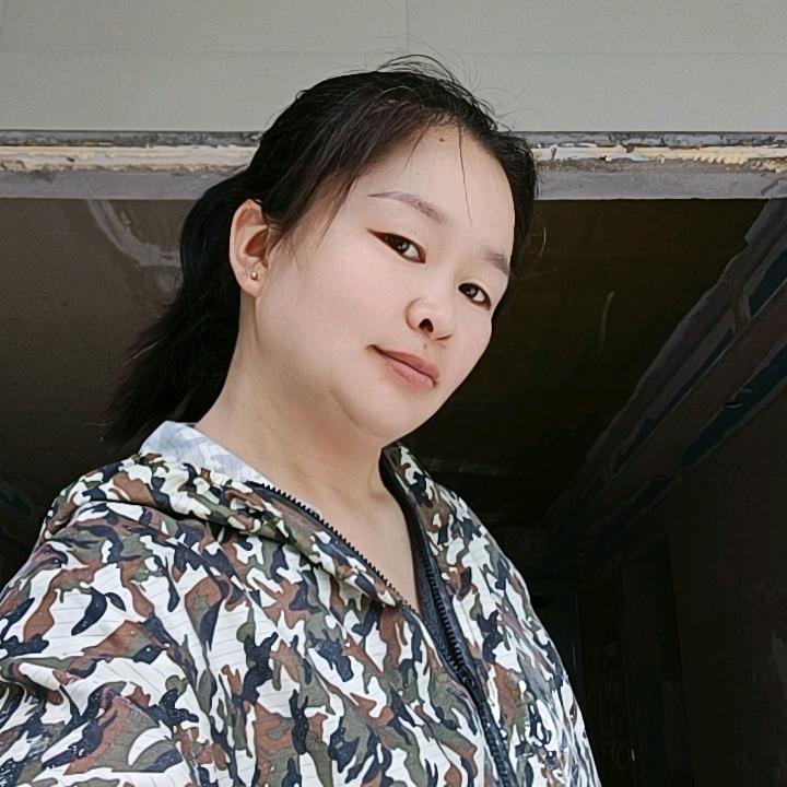 刮大白的腻子姐