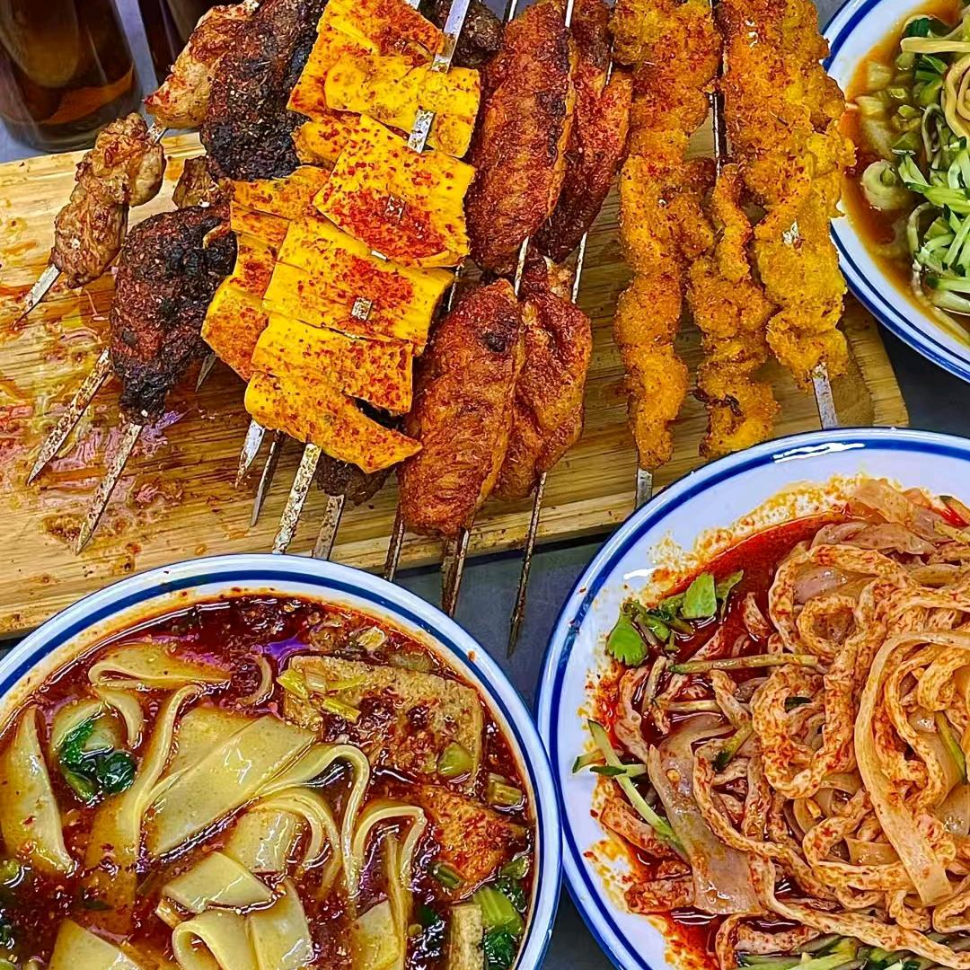 老奇台九玖香黄面凉皮烧烤