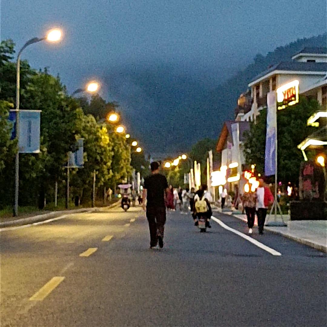 梅姐。
