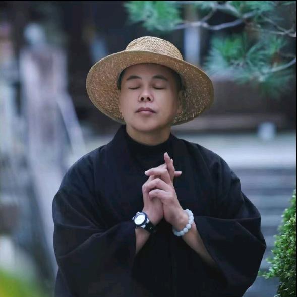 施威老师月澜文化