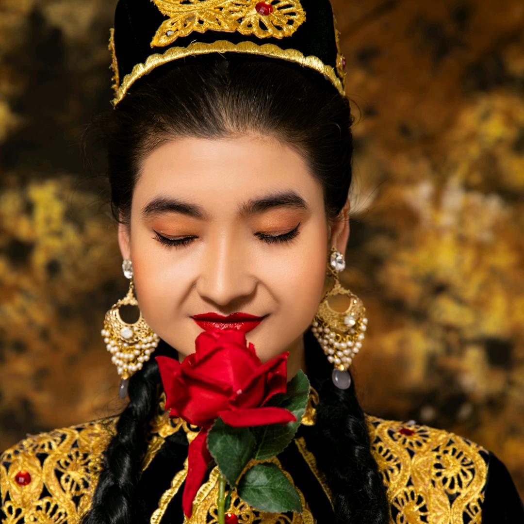 美美娜