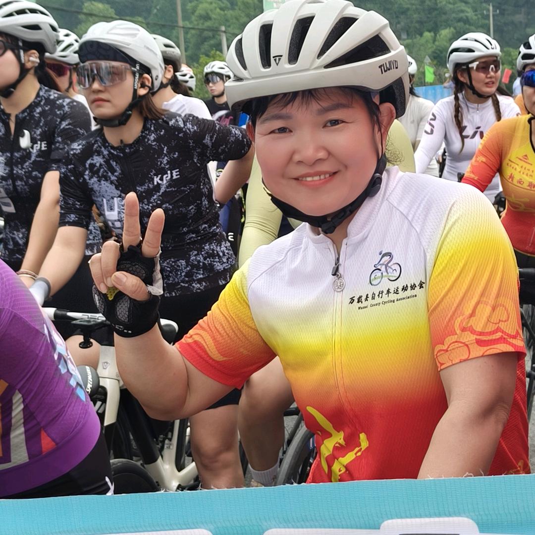 陶姐做手工小笼包饺子