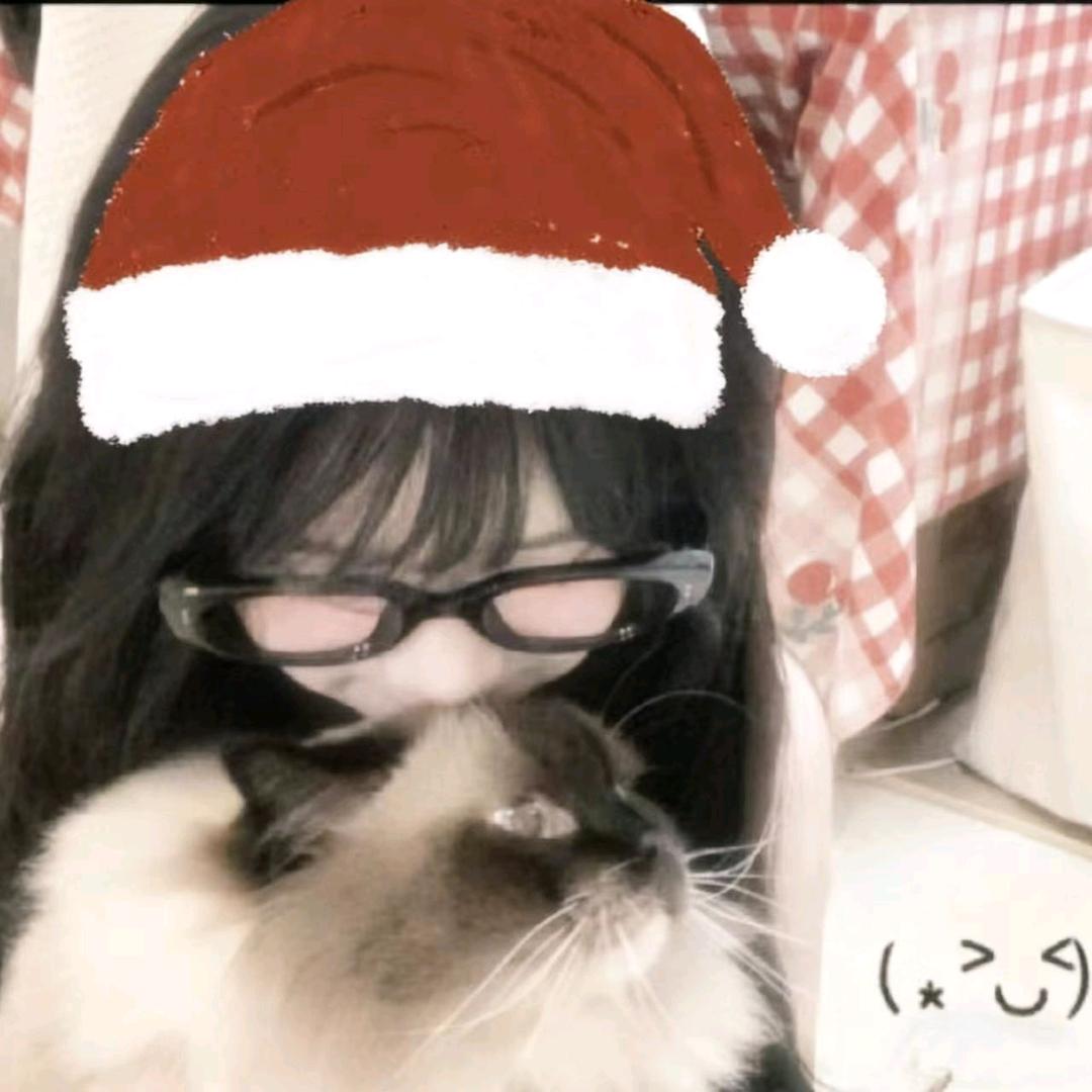 𝑸𝒖𝒆𝒆𝒏🐰ྀི