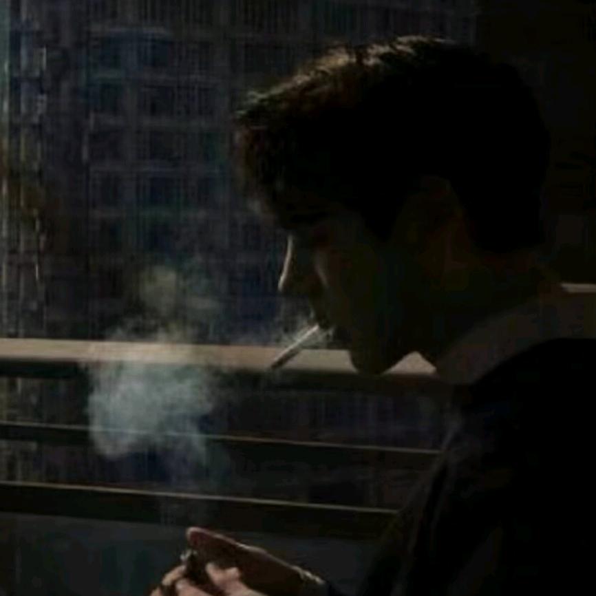 不会拉杆的小明