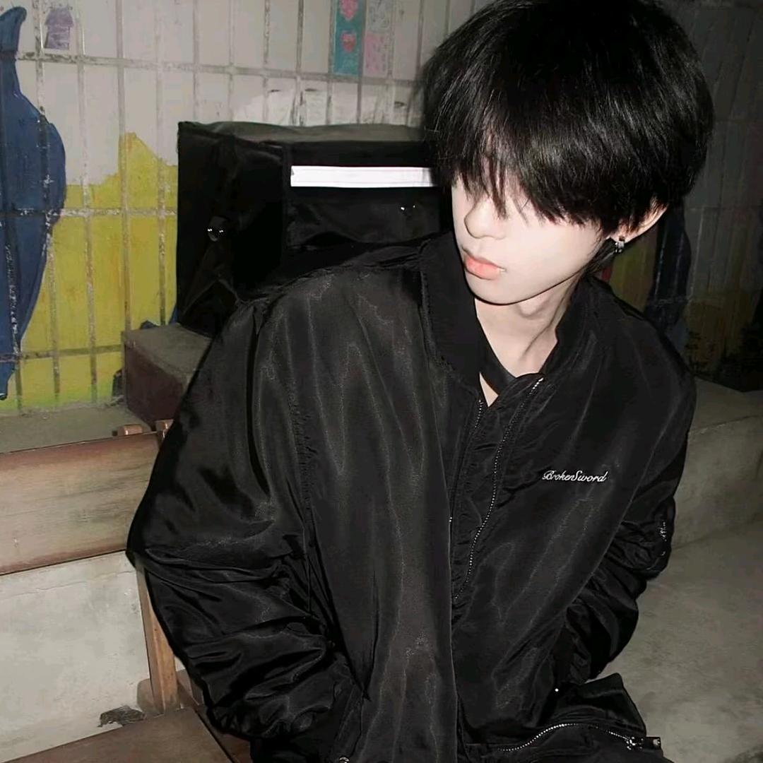 阿九.
