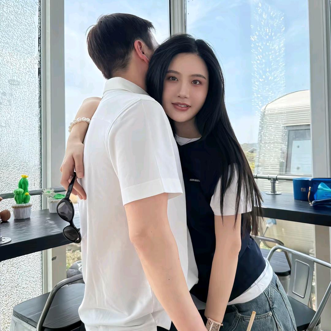 楚铃夫妇（不是楚铃本人）