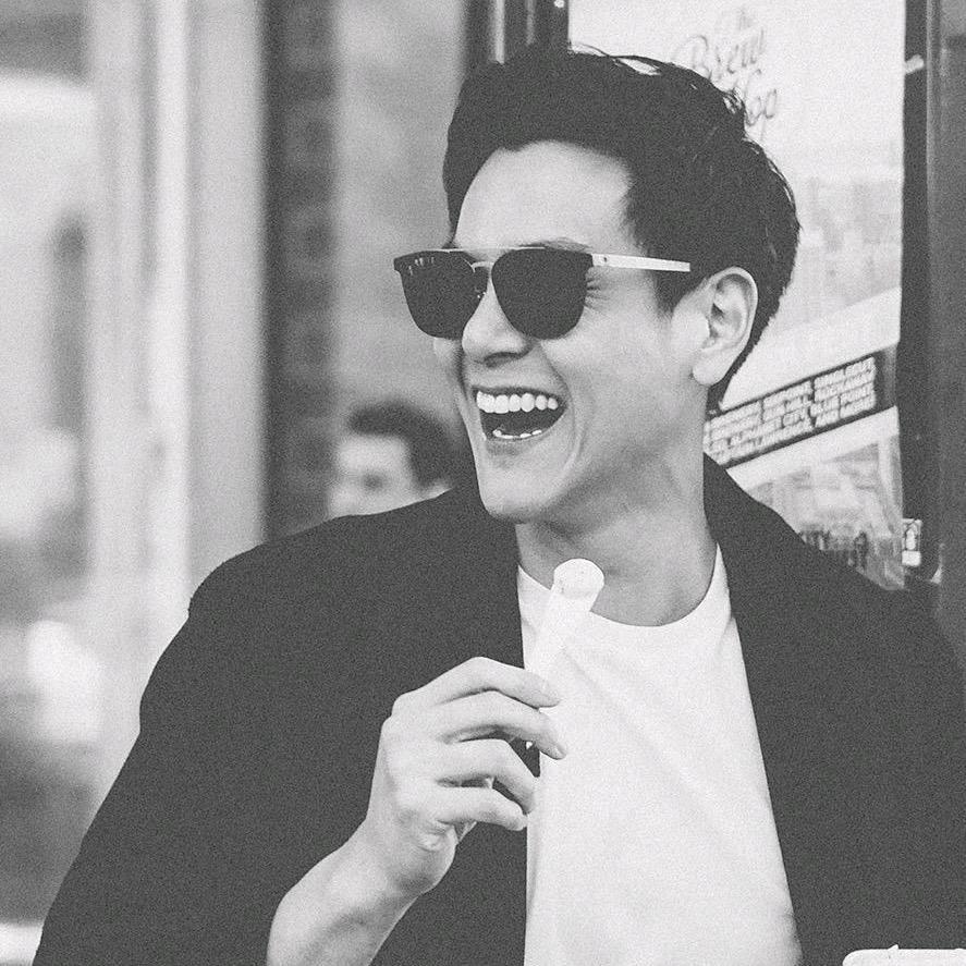 轻舟已过万重山