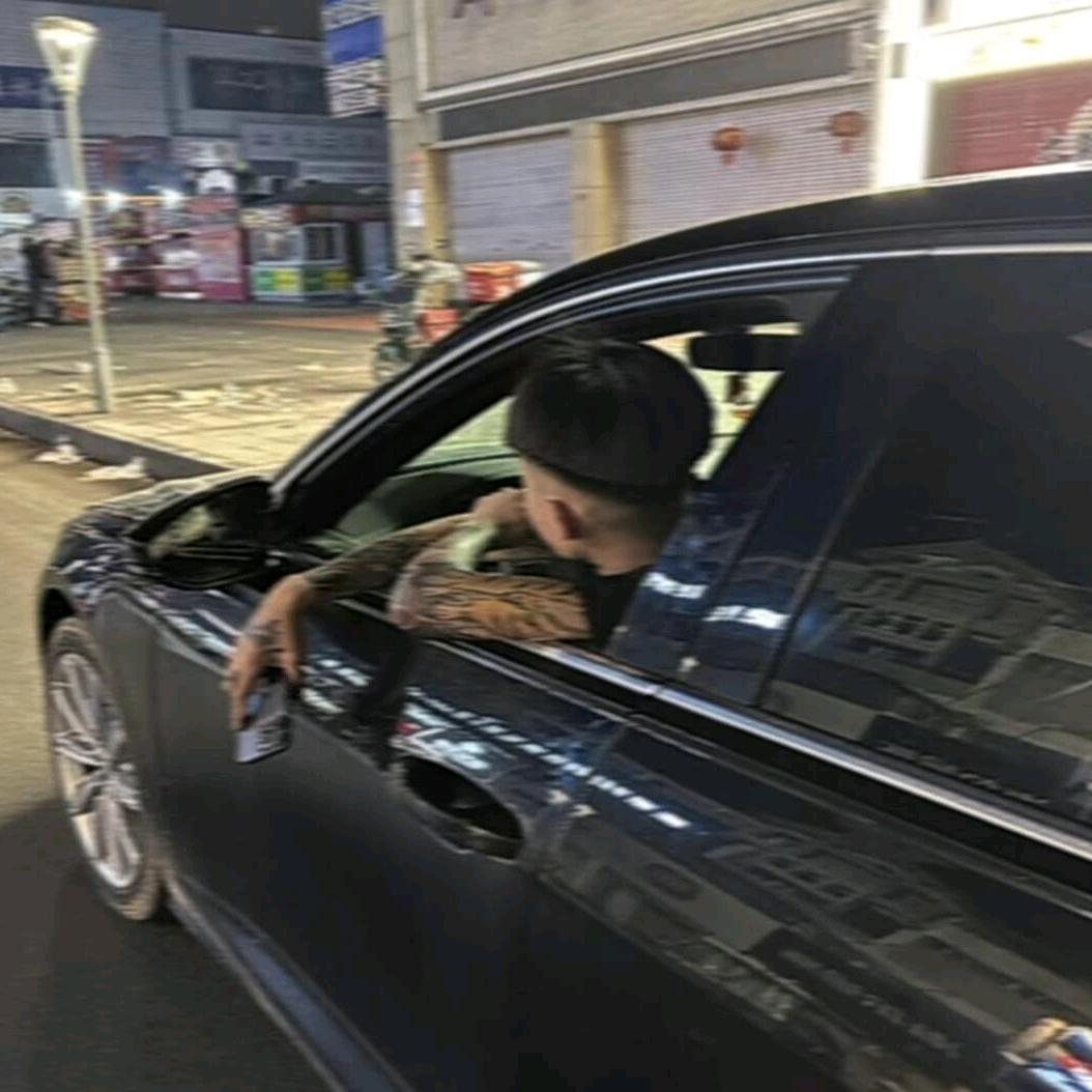 玫啤汽⚜️头像