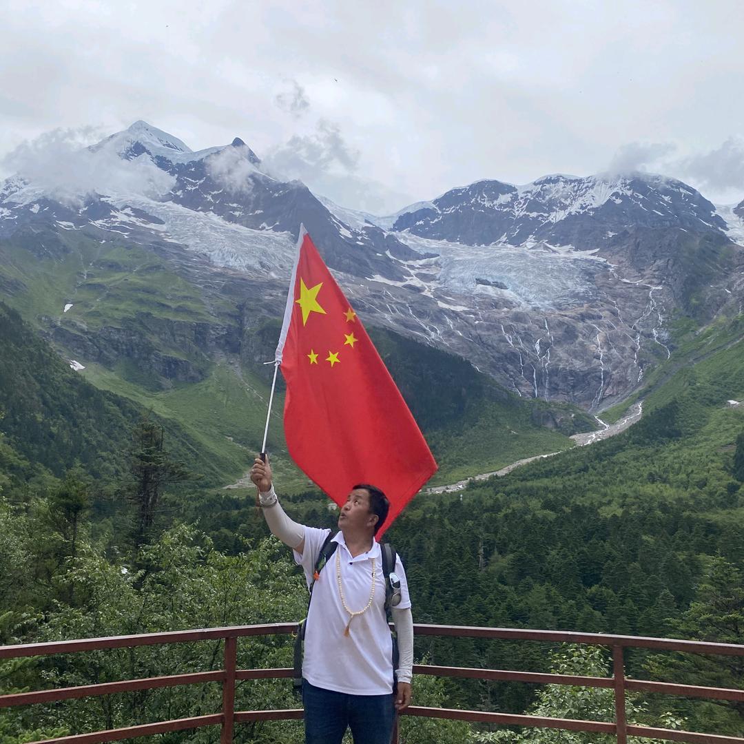 红旗领队