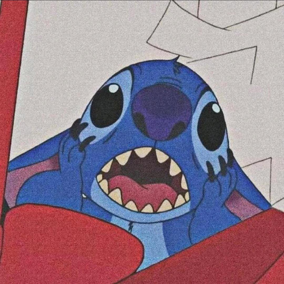 徒手捏爆小行星泰坦怪物