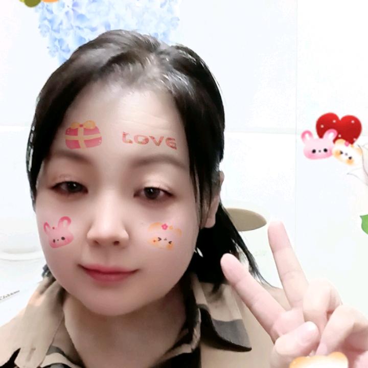 郑好内衣吾悦店~小李