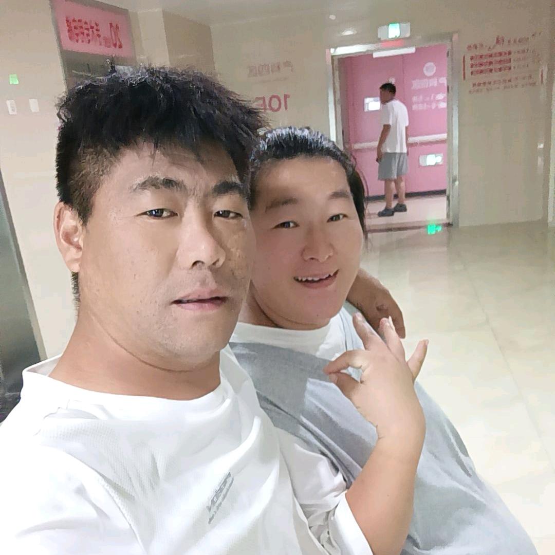 灌云人(记录生活小号)卡车冷藏哥(星哥)