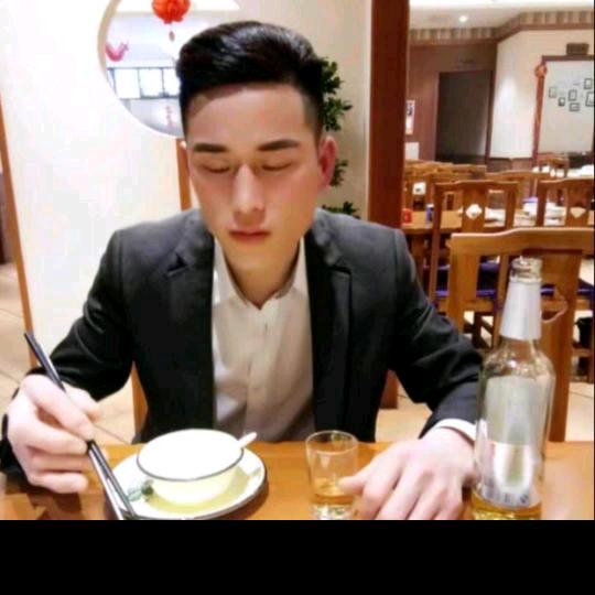 张斌