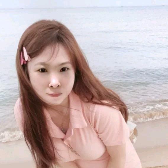 碧琼花飘香