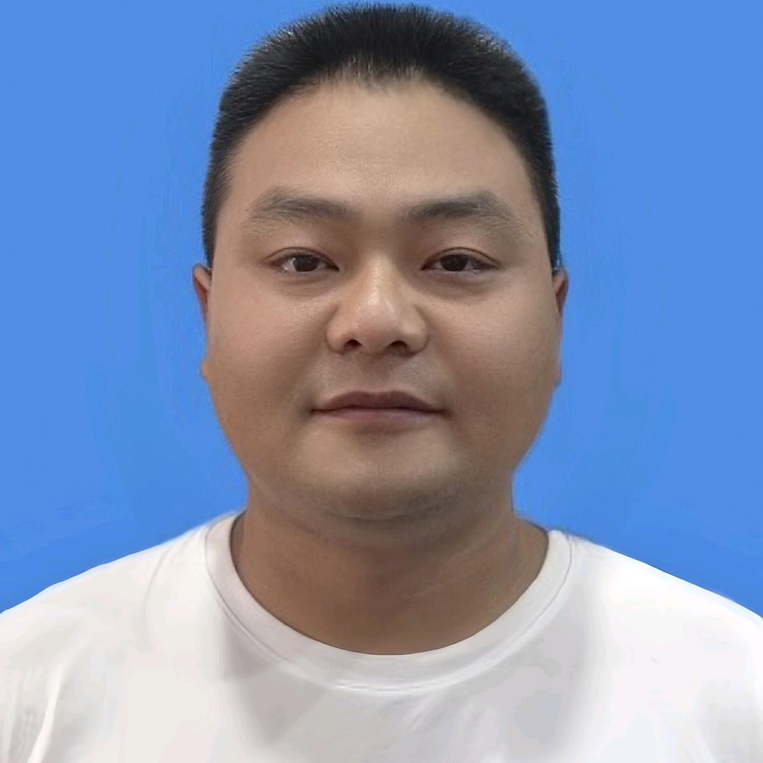 孙志东（刘小犟收割机跨区团队）