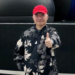 男神巴飞特