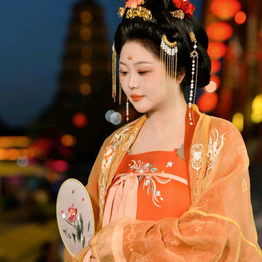 朝花夕拾杯中酒