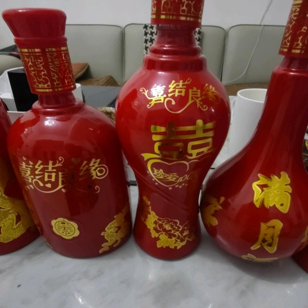 五粮汇源桨酒坊雪儿