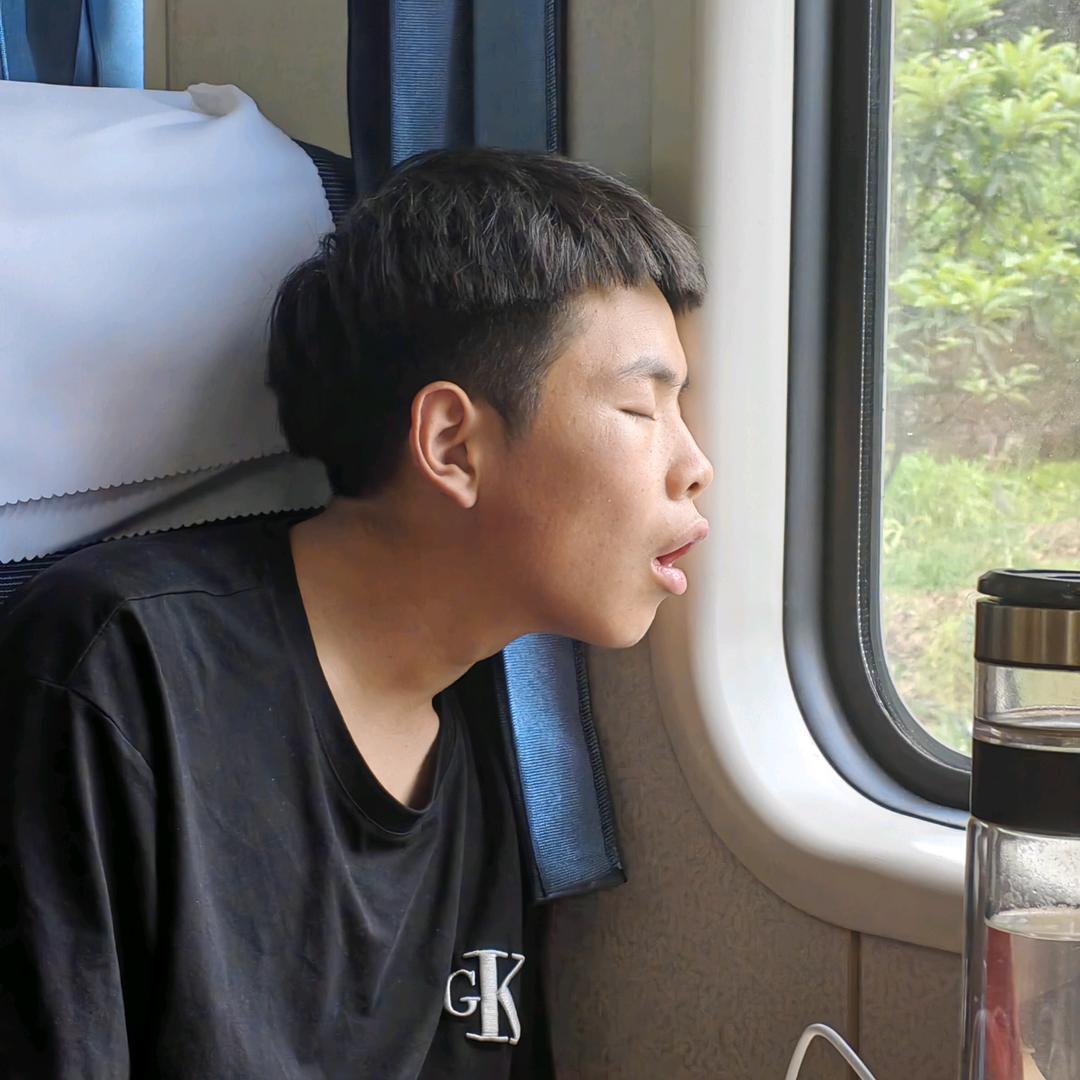 小黑