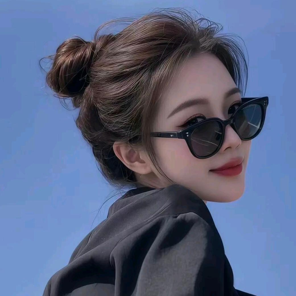 一只小肥鱼