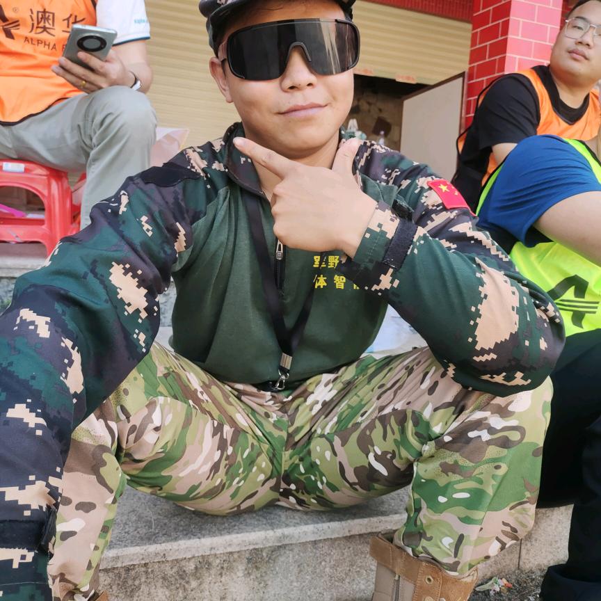 军野拓展夏令营（李教官）