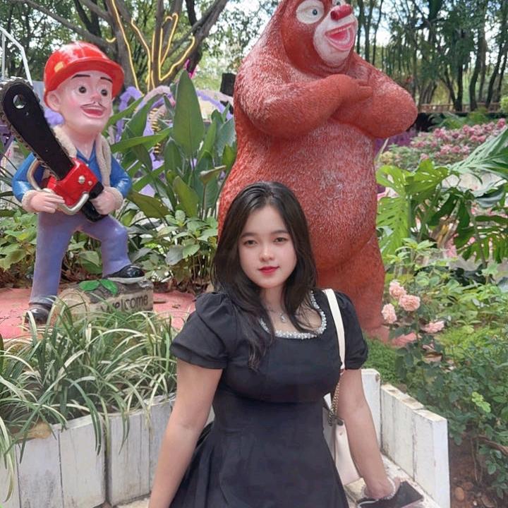 没有故事的小女孩😁😁