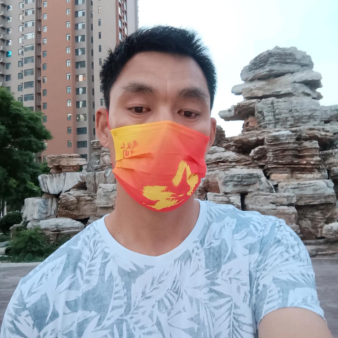 附近人李哥