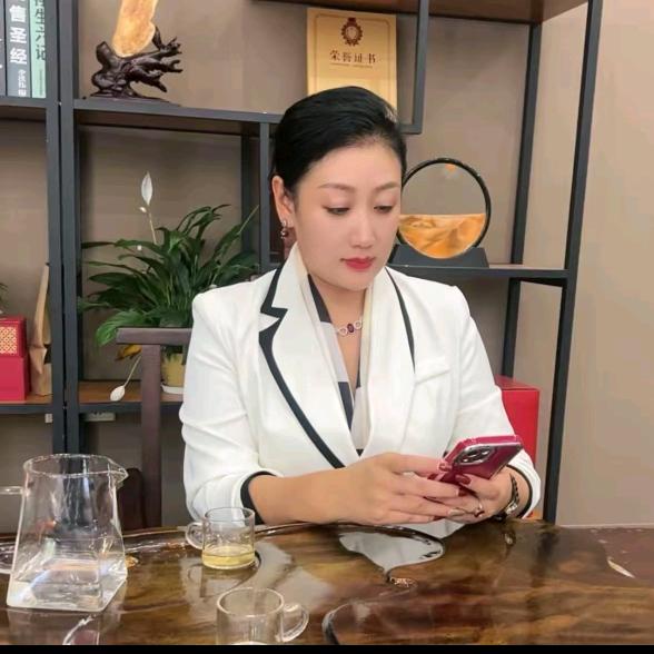 美姐翡翠生活