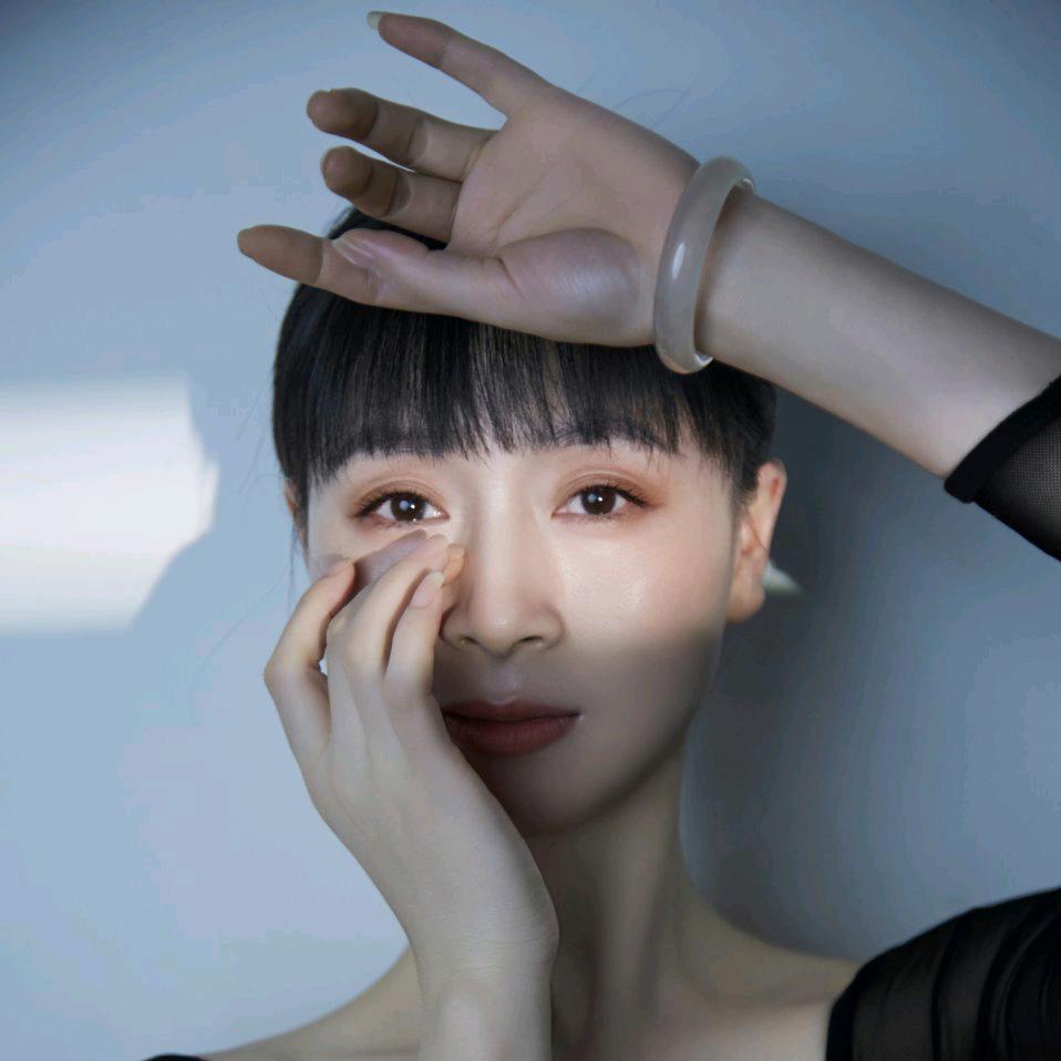 金晶