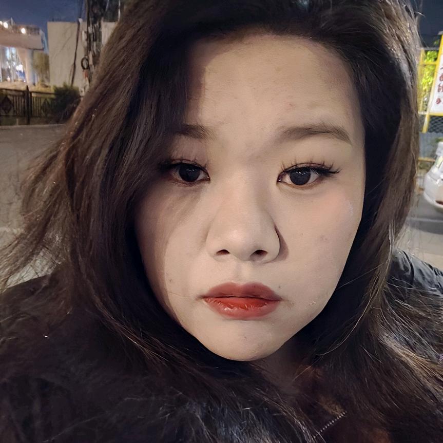 玩，，，的开心