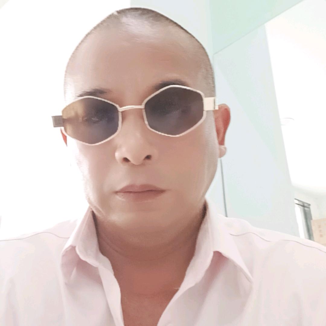 单身男人许正宏