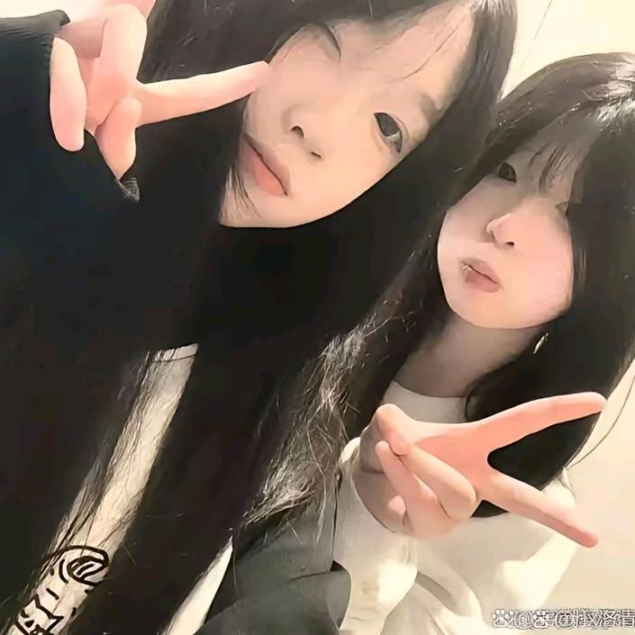 这小可爱(3000粉)>。<