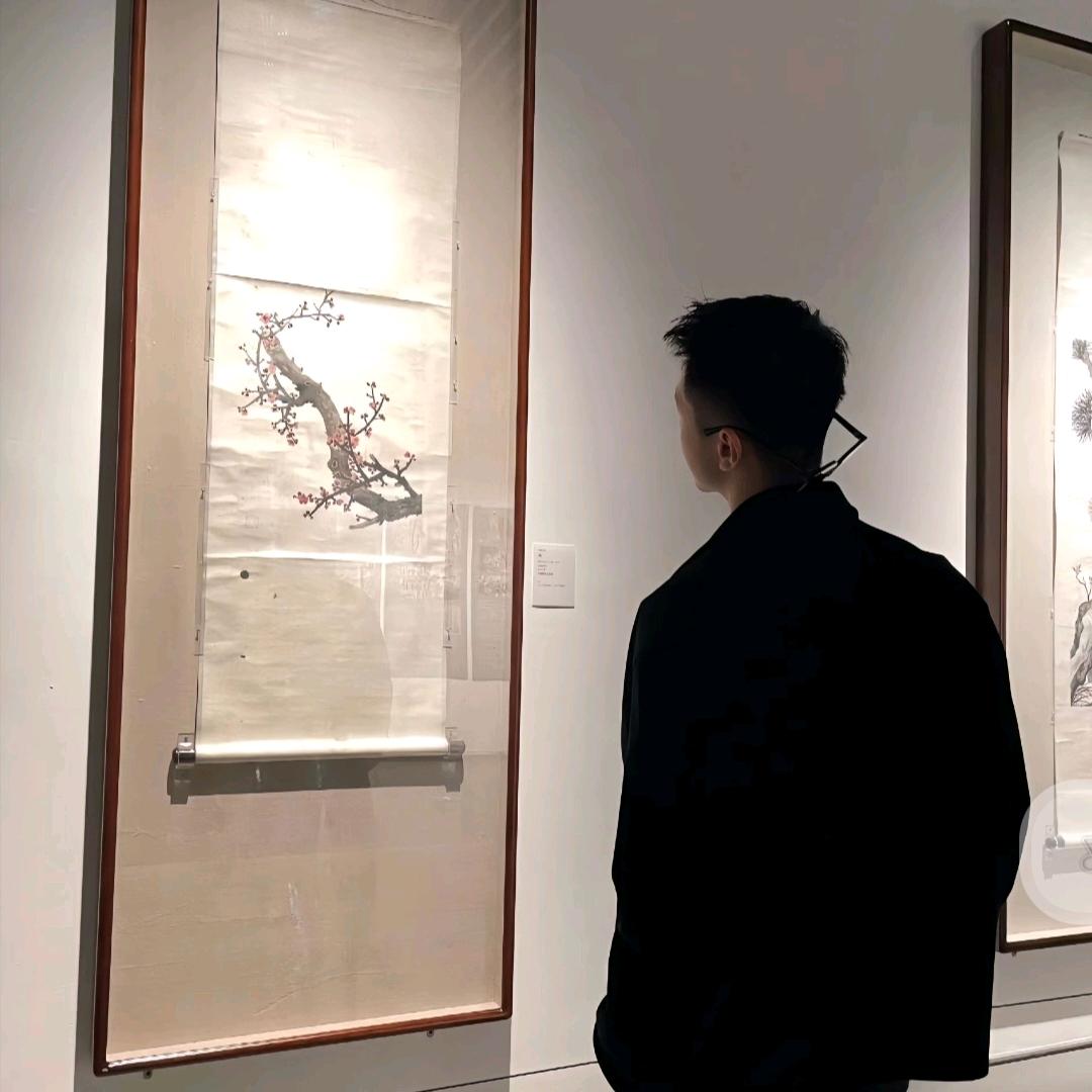 野肆.