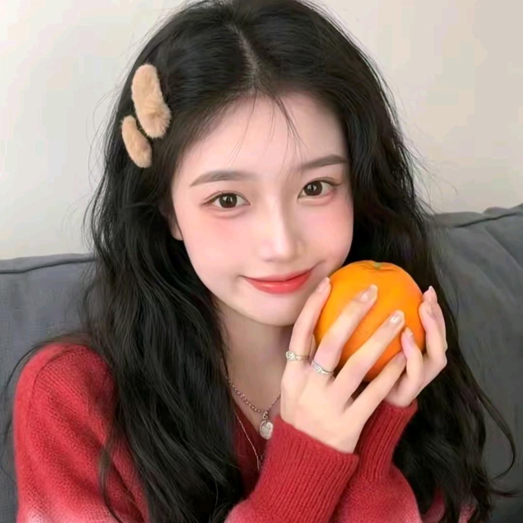 两只招财猫小铃铛