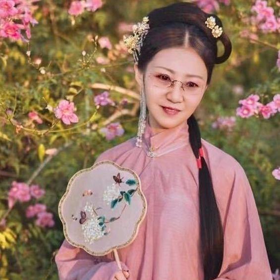 晓霞姐【19:00】