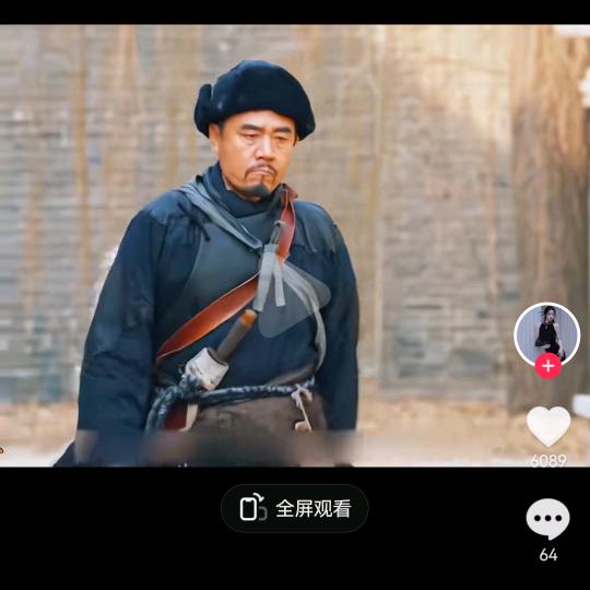 爬到坟头调戏鬼👻