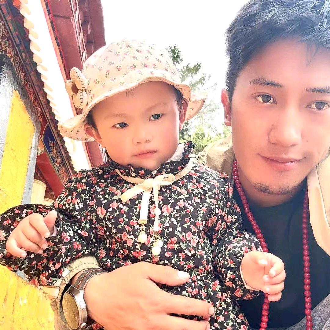 嘉央卓玛拉的抖音，感谢大家的支持